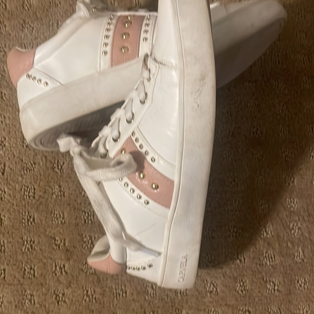 Great sneakers